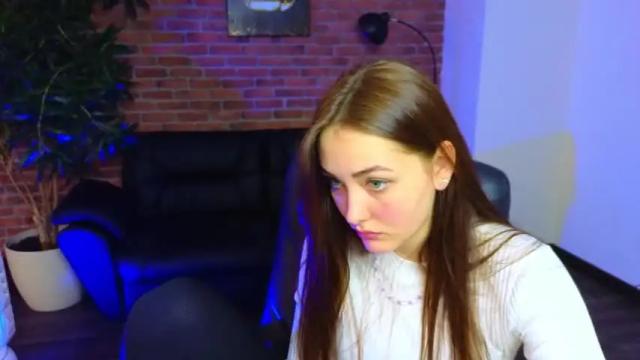 Image 2 of _pomegranate__ Stream on Chaturbate on 20 months ago