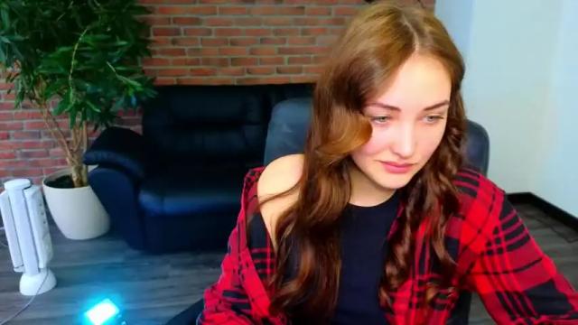 Image 2 of _pomegranate__ Stream on Chaturbate on 20 months ago