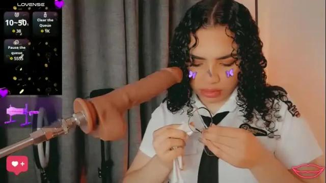 Image 4 of _queen_deepthroat_ Stream on Chaturbate on 1 month ago