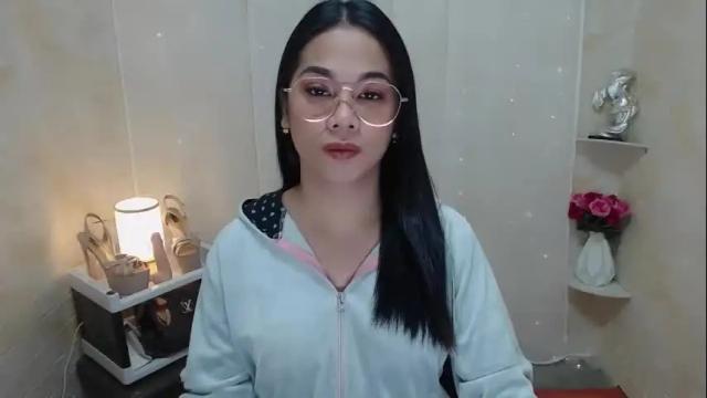 Image 11 of _queeniris_ Stream on Chaturbate on 19 months ago