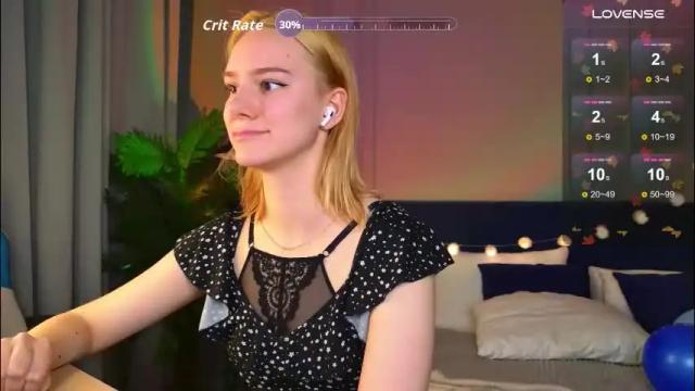 Image 4 of _ramona__ Stream on Chaturbate on 1 month ago