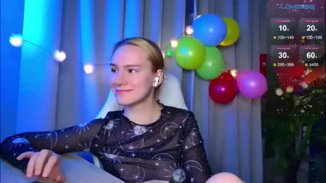 Image 4 of _ramona__ Stream on Chaturbate on 21 days ago