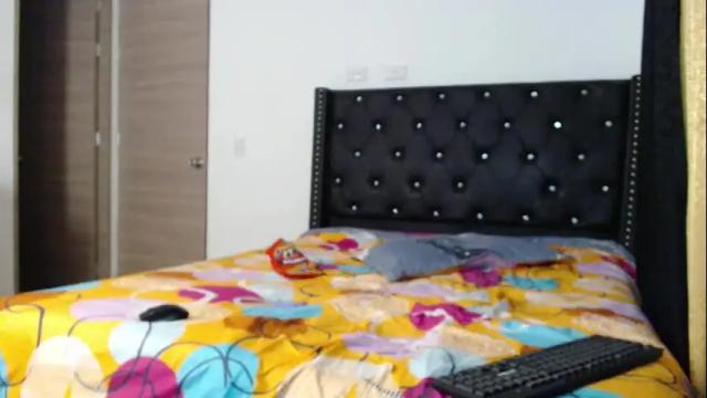 Image 12 of _ravenna_ Stream on Chaturbate on 21 days ago