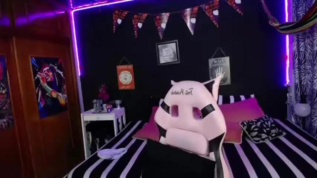 Thumbnail 2, _reddapple's Stream at Chaturbate, 19 months ago