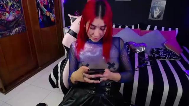 Image 3 of _reddapple Stream on Chaturbate on 19 months ago