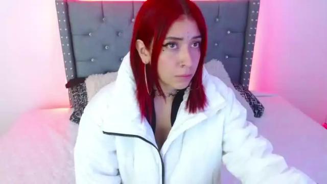 Image 4 of _reddapple Stream on Chaturbate on 17 months ago