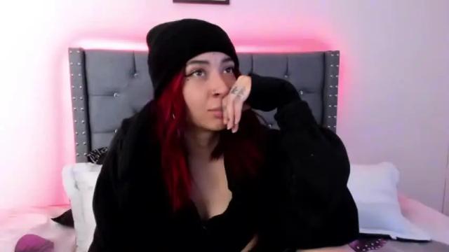 Image 6 of _reddapple Stream on Chaturbate on 12 months ago