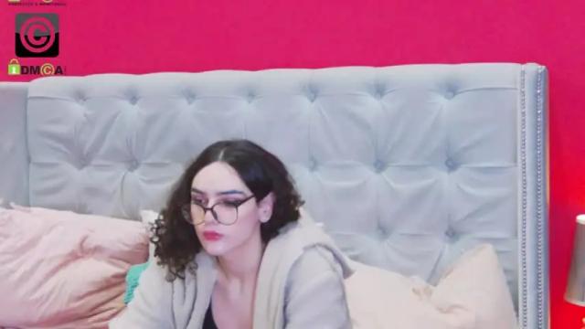 Image 2 of _rosalia_s Stream on Chaturbate on 15 months ago