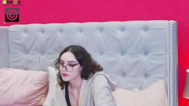 Image 7 of _rosalia_s Stream on Chaturbate on 15 months ago