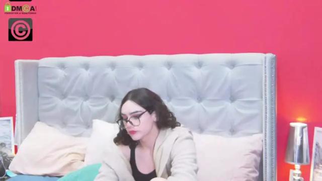 Image 7 of _rosalia_s Stream on Chaturbate on 15 months ago