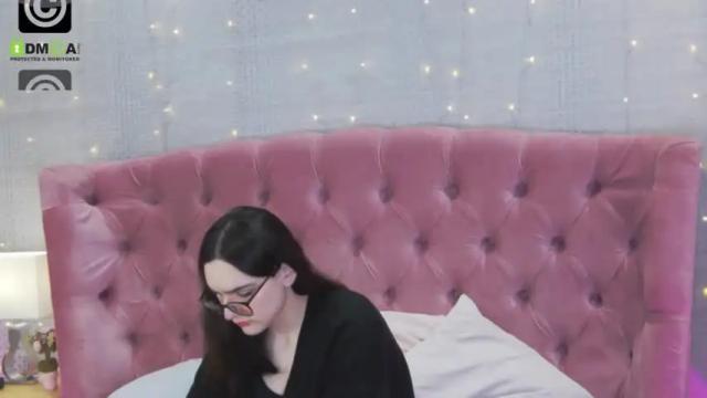 Image 11 of _rosalia_s Stream on Chaturbate on 14 months ago