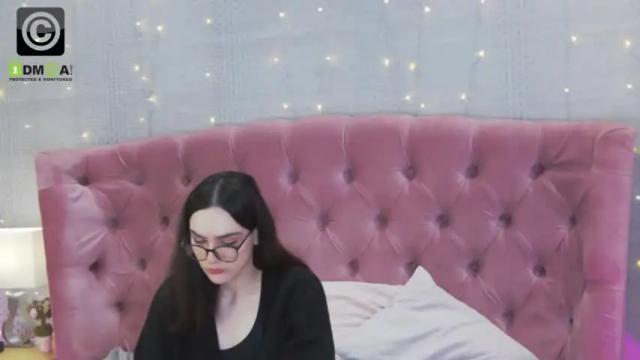 Image 7 of _rosalia_s Stream on Chaturbate on 14 months ago