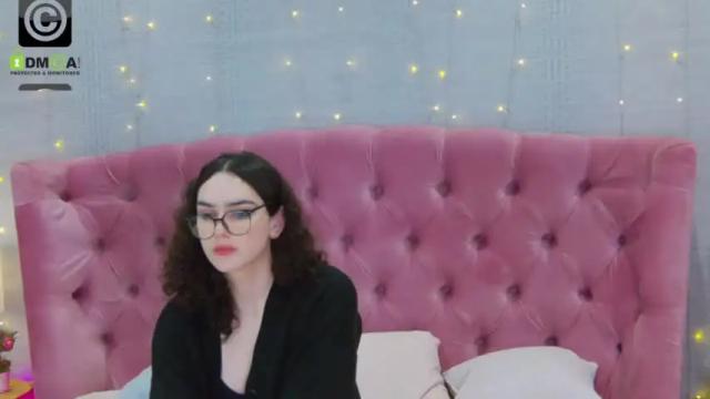Image 8 of _rosalia_s Stream on Chaturbate on 14 months ago