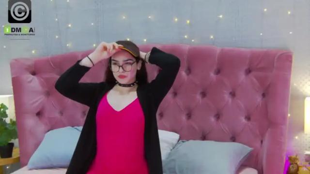 Image 2 of _rosalia_s Stream on Chaturbate on 14 months ago