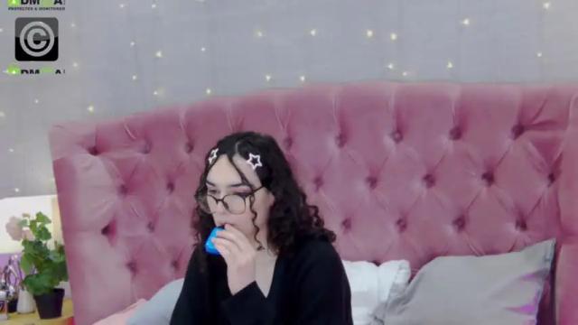 Image 11 of _rosalia_s Stream on Chaturbate on 14 months ago