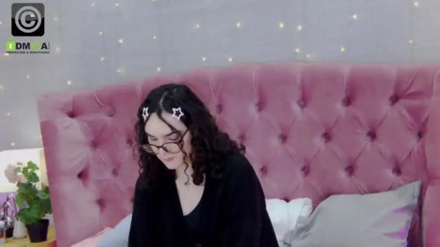 Image 8 of _rosalia_s Stream on Chaturbate on 14 months ago
