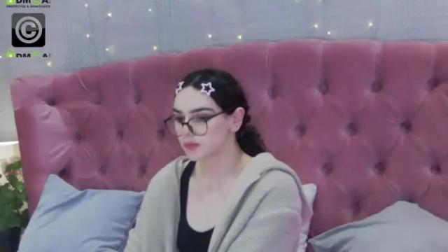 Image 12 of _rosalia_s Stream on Chaturbate on 13 months ago