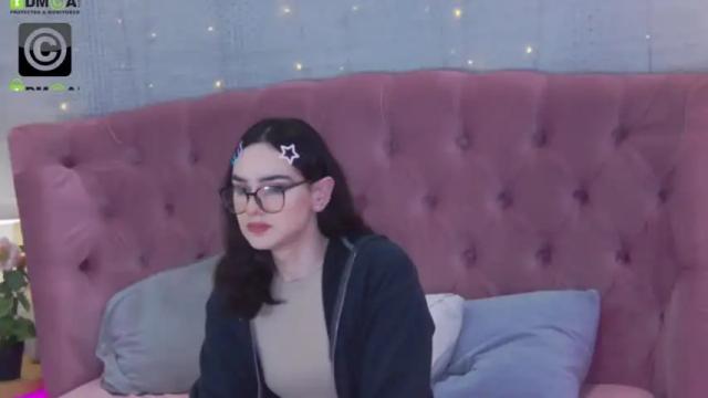 Image 3 of _rosalia_s Stream on Chaturbate on 13 months ago