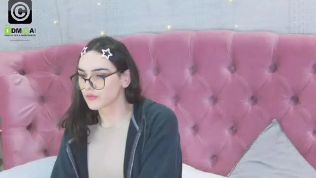 Image 2 of _rosalia_s Stream on Chaturbate on 13 months ago