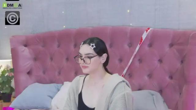 Image 10 of _rosalia_s Stream on Chaturbate on 13 months ago