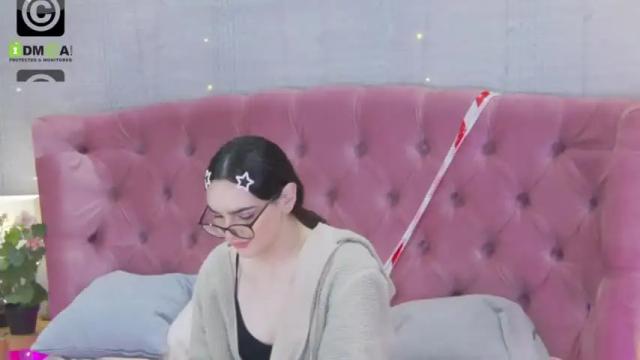 Image 11 of _rosalia_s Stream on Chaturbate on 13 months ago