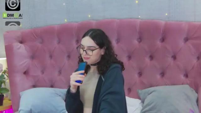 Image 3 of _rosalia_s Stream on Chaturbate on 13 months ago