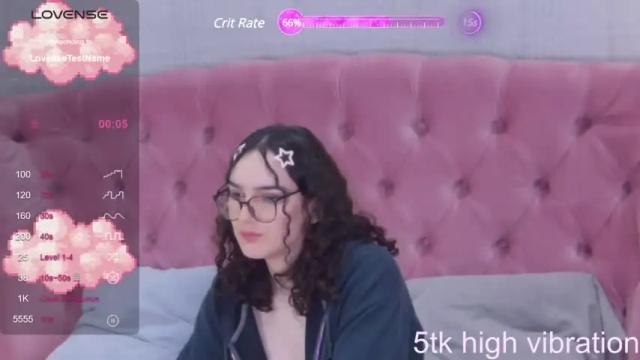 Image 2 of _rosalia_s Stream on Chaturbate on 13 months ago