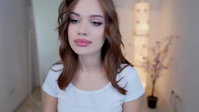 Image 2 of _rose_i Stream on Chaturbate on 21 months ago