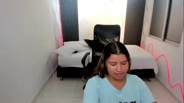 Image 3 of _rosey__ Stream on Chaturbate on 1 month ago