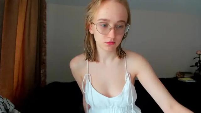 Thumbnail 1, _ruby_kim's Stream at Chaturbate, 14 months ago