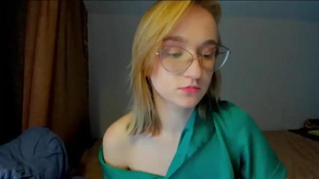 Image 10 of _ruby_kim Stream on Chaturbate on 14 months ago