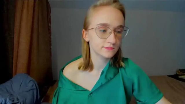 Image 11 of _ruby_kim Stream on Chaturbate on 14 months ago