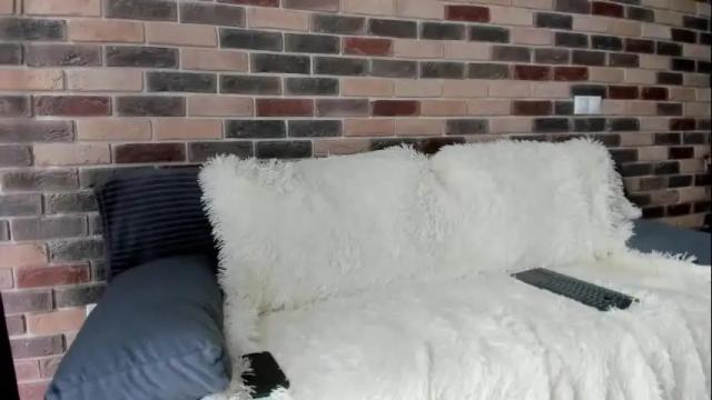 Image 3 of _ruby_kim Stream on Chaturbate on 1 month ago
