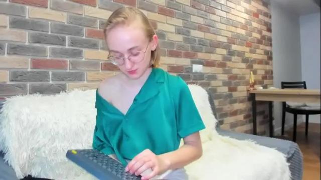 Image 10 of _ruby_kim Stream on Chaturbate on 1 month ago
