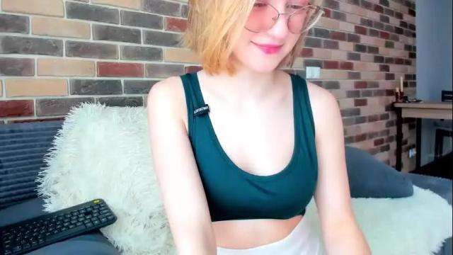 Image 10 of _ruby_kim Stream on Chaturbate on 1 month ago