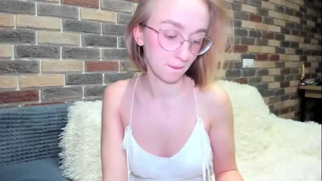 Image 11 of _ruby_kim Stream on Chaturbate on 1 month ago