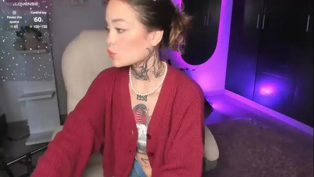 Image 2 of _sabrinamoon Stream on Chaturbate on 4 days ago
