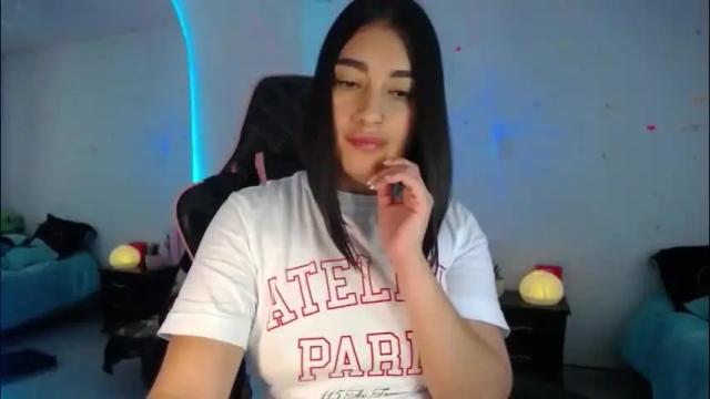 Image 3 of _santalove_ Stream on Chaturbate on 19 days ago