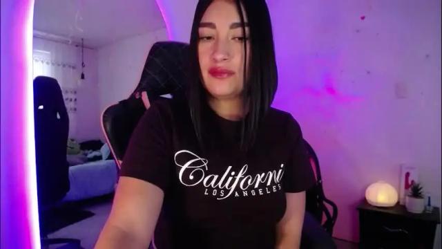 Image 3 of _santalove_ Stream on Chaturbate on 14 days ago