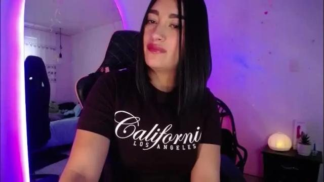 Image 4 of _santalove_ Stream on Chaturbate on 14 days ago