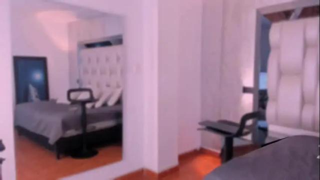 Image 2 of _saragarcia_ Stream on Chaturbate on 11 days ago