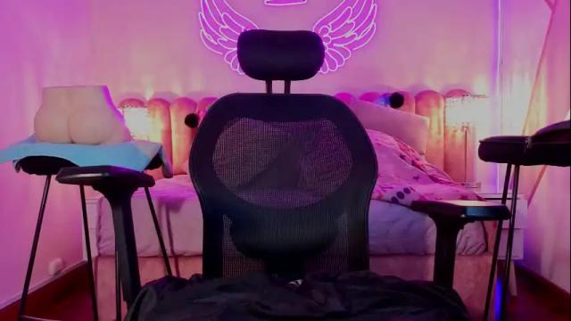 Image 12 of _scarletmoore Stream on Chaturbate on 1 month ago