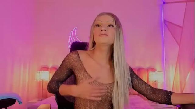 Image 6 of _scarletmoore Stream on Chaturbate on 24 days ago