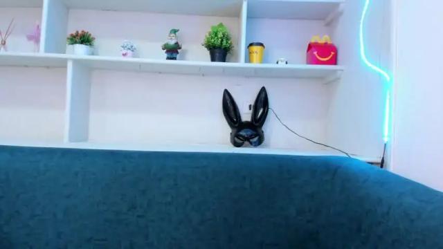 Image 3 of _scarlett_evans Stream on Chaturbate on 13 months ago