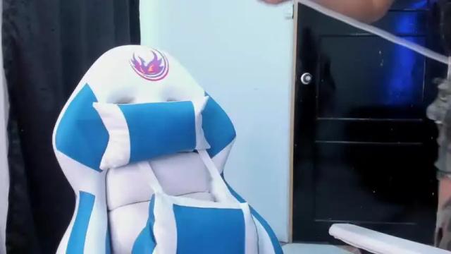Image 4 of _scarlett_evans Stream on Chaturbate on 13 months ago