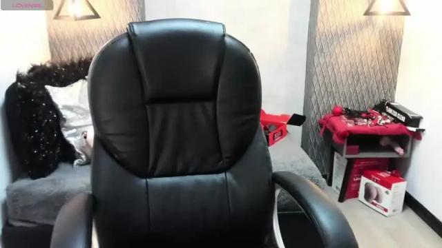 Image 8 of _selene_red Stream on Chaturbate on 12 months ago