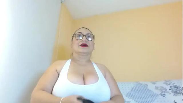 Image 2 of _selenee031 Stream on Chaturbate on 1 month ago
