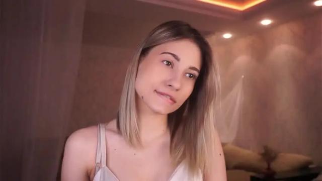 Image 2 of _sensual_baby_ Stream on Chaturbate on 14 months ago