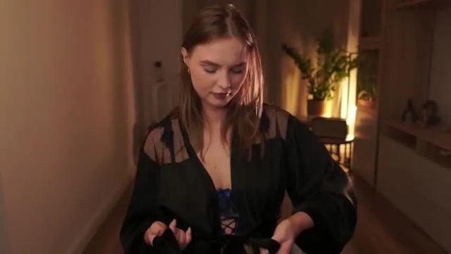 Image 8 of _sexi_lexi Stream on Chaturbate on 15 months ago