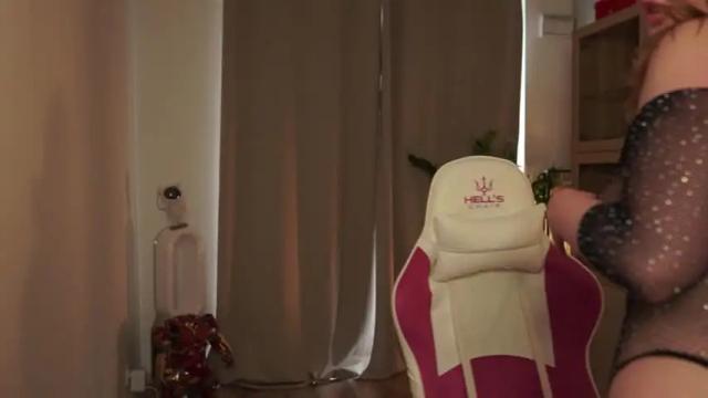 Image 11 of _sexi_lexi Stream on Chaturbate on 13 months ago